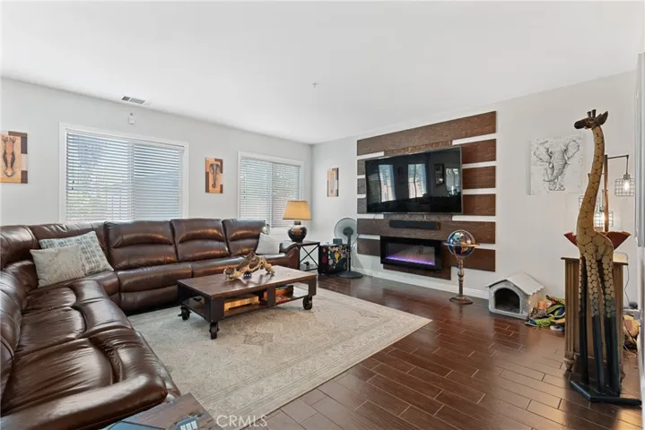 16825 Maidstone Lane, Fontana, California 92336