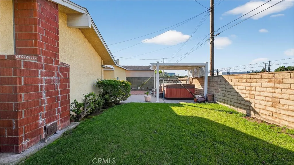 1107 W 210th Street, Torrance, California 90502 home-pic-27