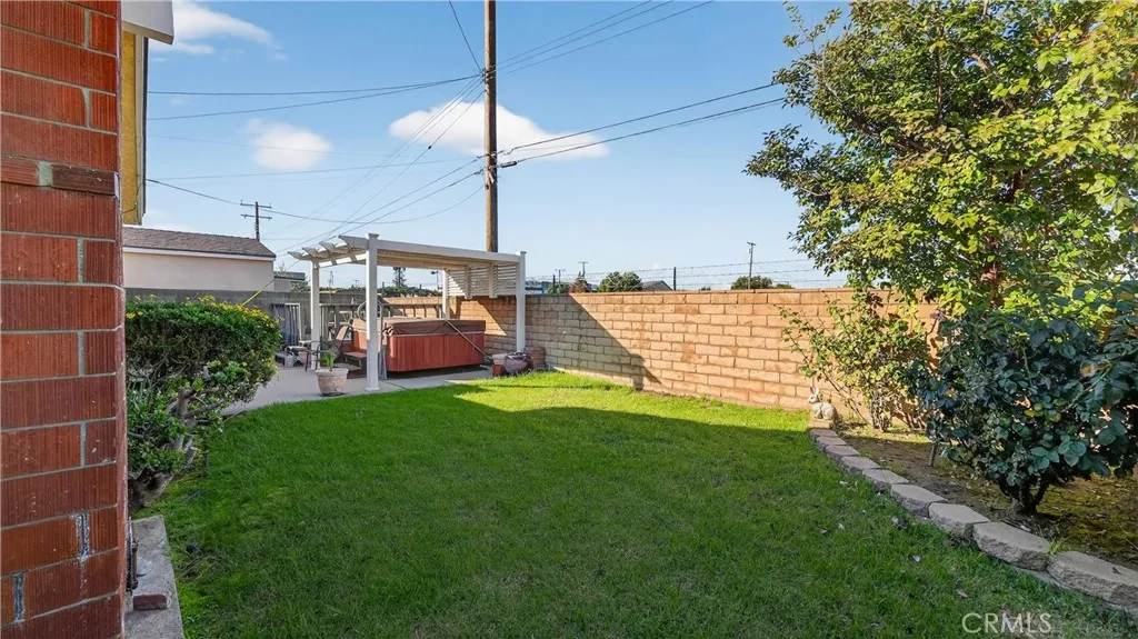 1107 W 210th Street, Torrance, California 90502 home-pic-26