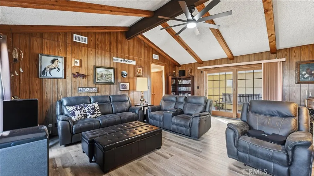 1107 W 210th Street, Torrance, California 90502 home-pic-7