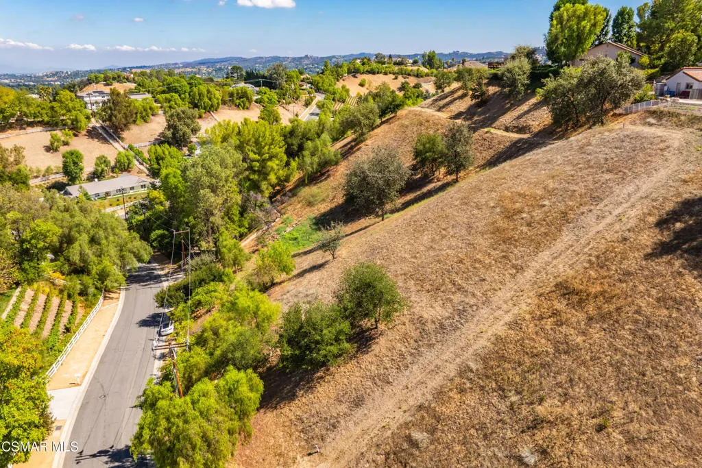 24910 John Fremont Road, Hidden Hills, California 91302 home-pic-56