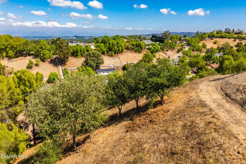 24910 John Fremont Road, Hidden Hills, California 91302 home-pic-53