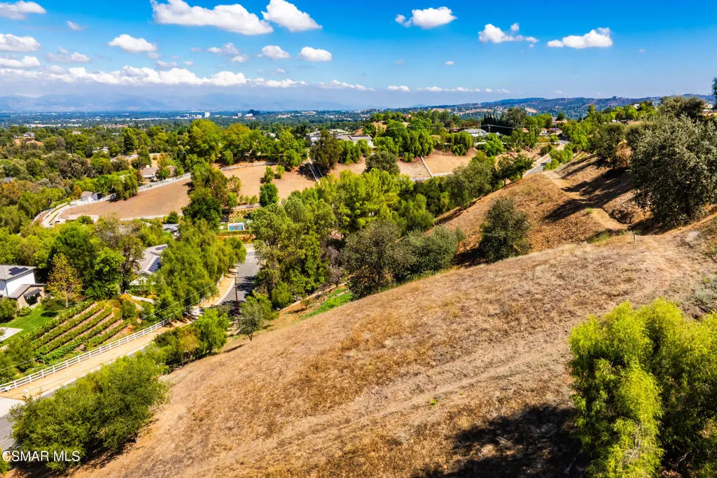24910 John Fremont Road, Hidden Hills, California 91302 home-pic-55