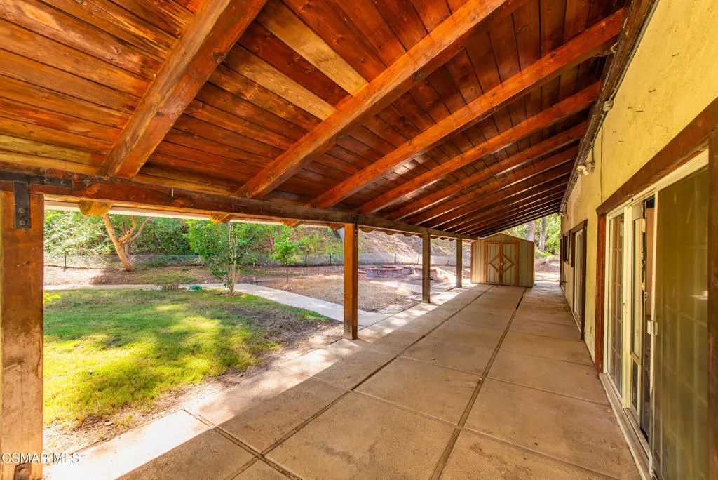 24910 John Fremont Road, Hidden Hills, California 91302 home-pic-38