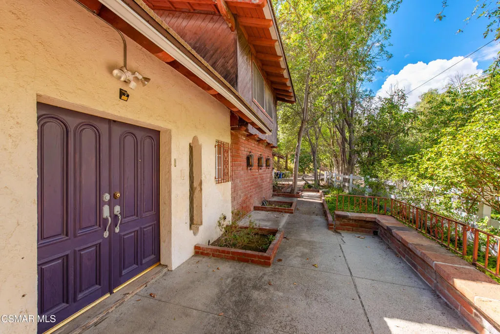 24910 John Fremont Road, Hidden Hills, California 91302 home-pic-11