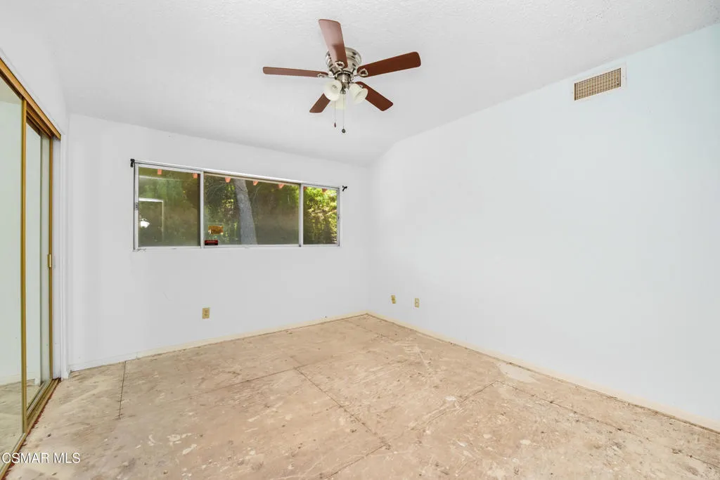 24910 John Fremont Road, Hidden Hills, California 91302 home-pic-30