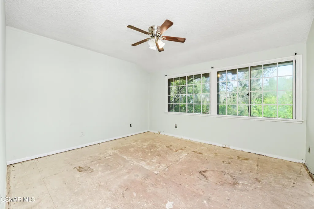 24910 John Fremont Road, Hidden Hills, California 91302 home-pic-29