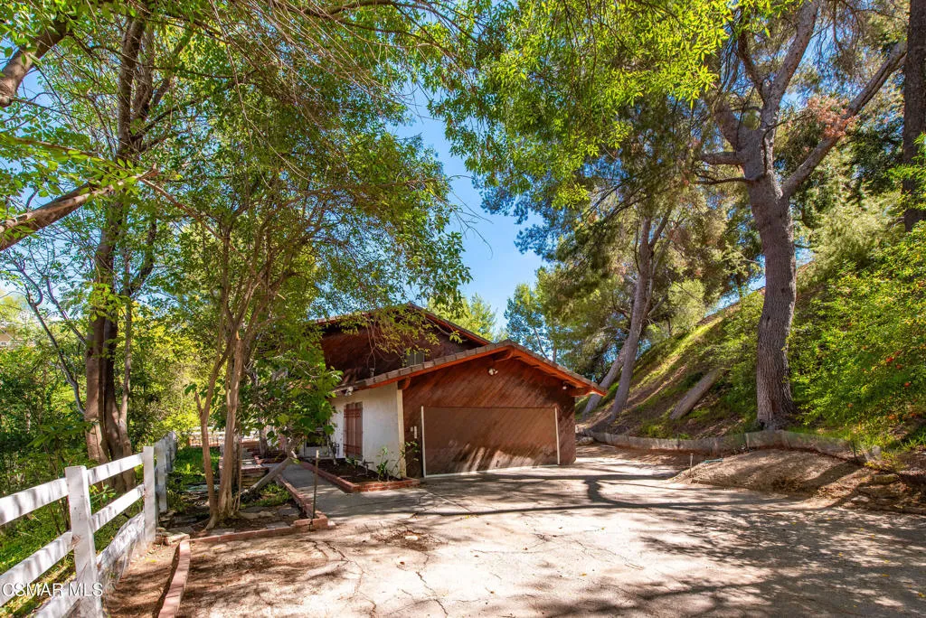 24910 John Fremont Road, Hidden Hills, California 91302 home-pic-7