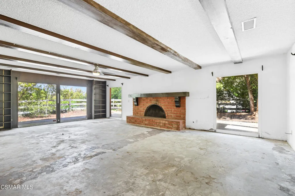 24910 John Fremont Road, Hidden Hills, California 91302 home-pic-16