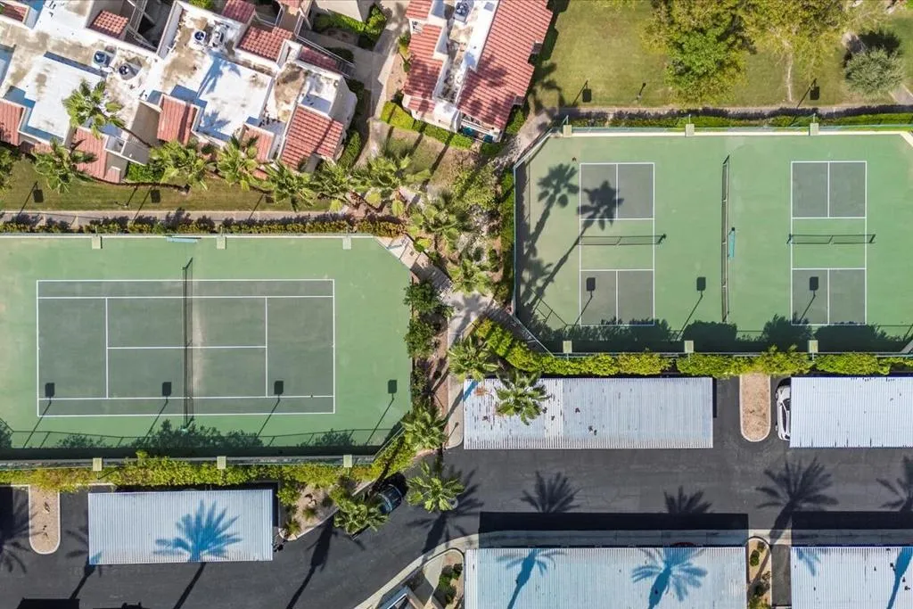 2700 Lawrence Crossley Road 83, Palm Springs, California 92264 home-pic-35
