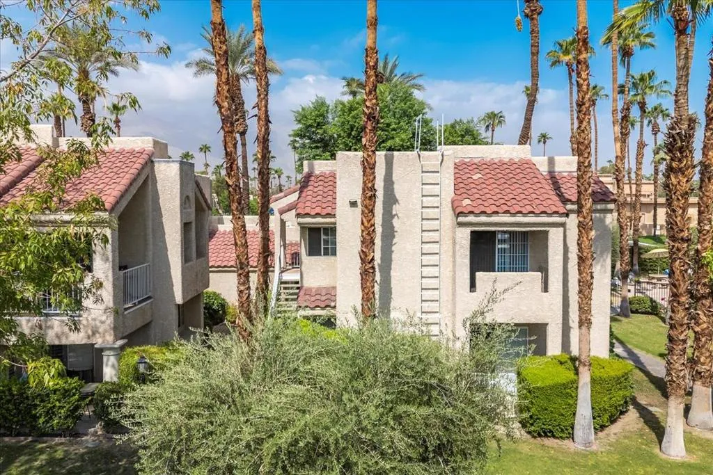 2700 Lawrence Crossley Road 83, Palm Springs, California 92264 home-pic-36