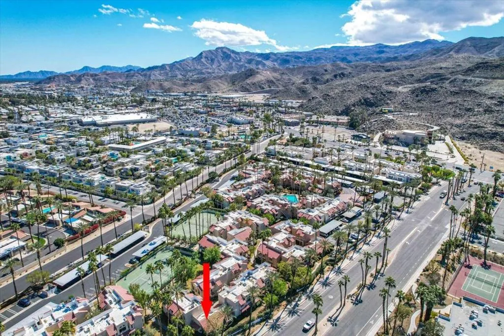 2700 Lawrence Crossley Road 83, Palm Springs, California 92264 home-pic-39