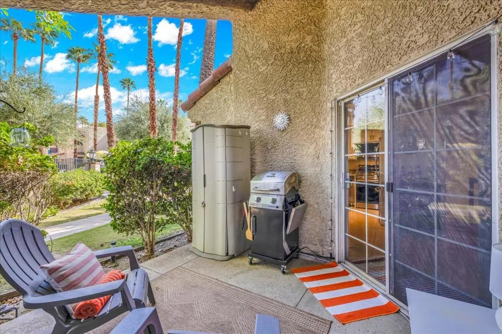 2700 Lawrence Crossley Road 83, Palm Springs, California 92264 home-pic-24