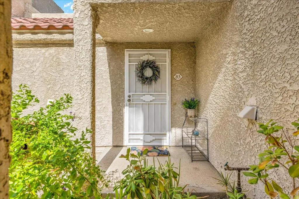 2700 Lawrence Crossley Road 83, Palm Springs, California 92264 home-pic-27