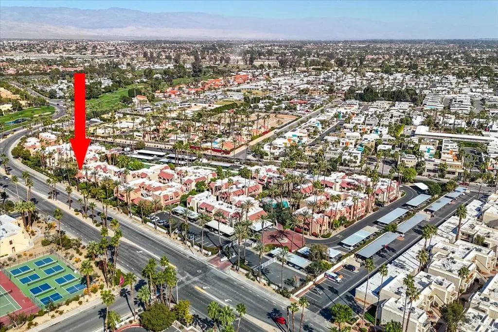 2700 Lawrence Crossley Road 83, Palm Springs, California 92264 home-pic-42
