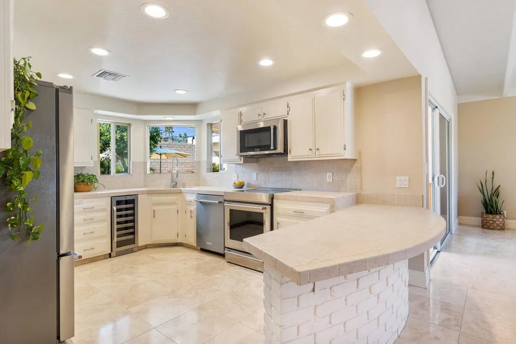 73465 Silver Moon Trail, Palm Desert, California 92260 home-pic-14