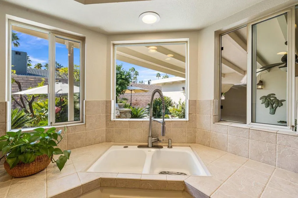 73465 Silver Moon Trail, Palm Desert, California 92260 home-pic-17