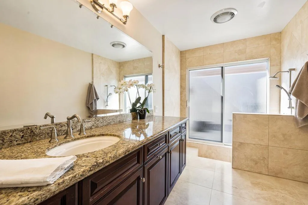 73465 Silver Moon Trail, Palm Desert, California 92260 home-pic-27