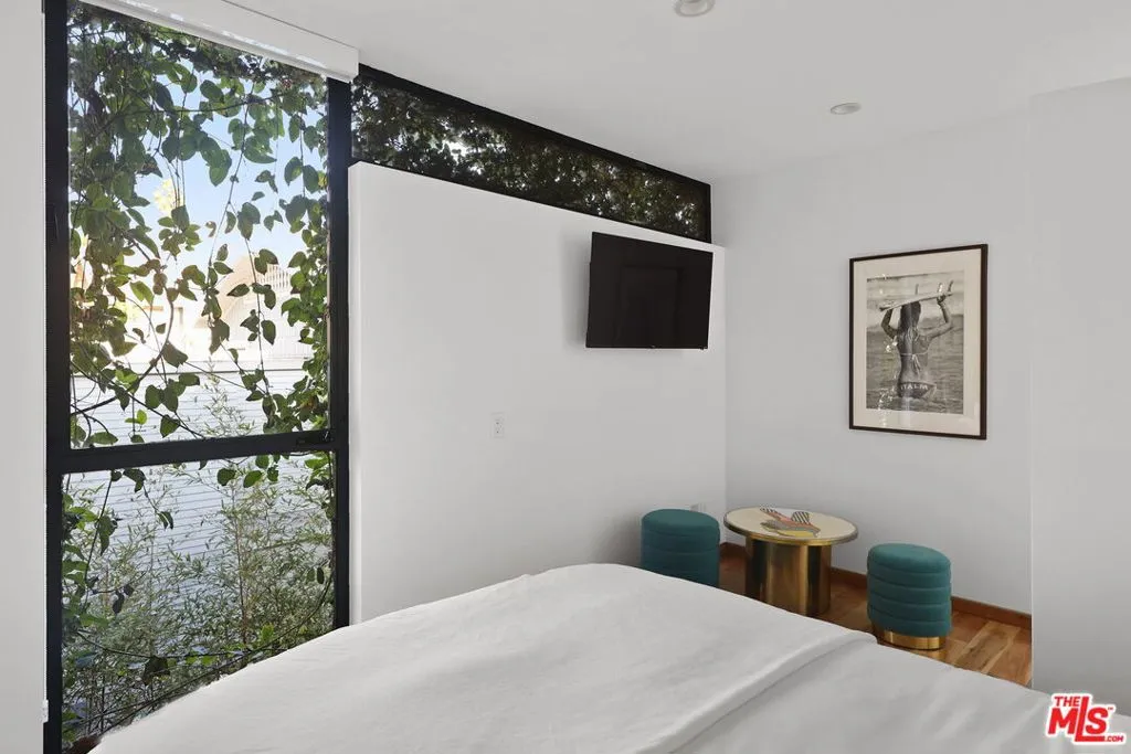 7 Vicente Terrace, Santa Monica, California 90401 home-pic-47