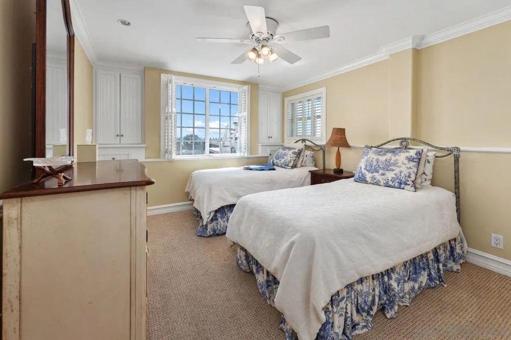 2740 Ocean Front Walk, San Diego, California 92109 home-pic-32