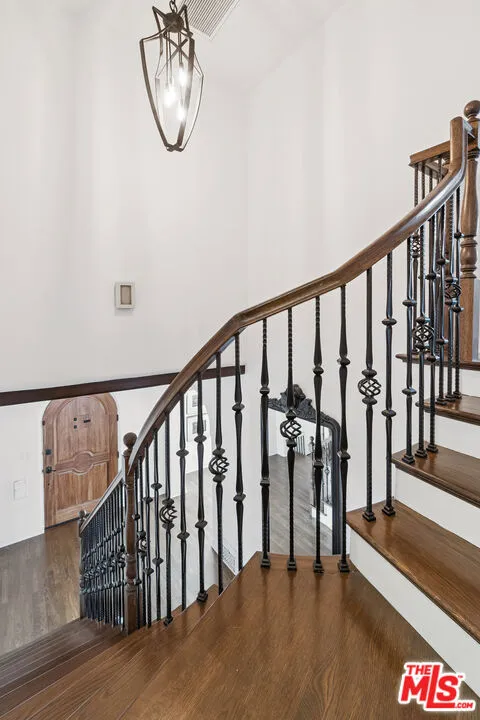 956 S Longwood Avenue, Los Angeles, California 90019 home-pic-20