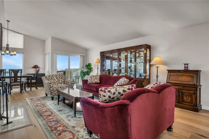4 Hilltop Circle, Rancho Palos Verdes, California 90275