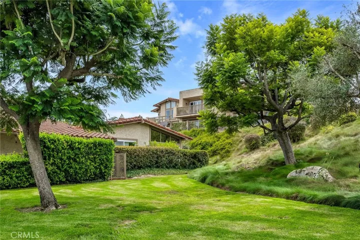 4 Hilltop Circle, Rancho Palos Verdes, California 90275