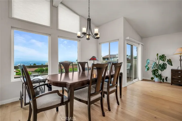 4 Hilltop Circle, Rancho Palos Verdes, California 90275