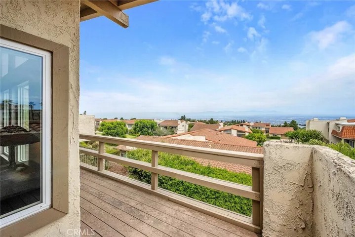 4 Hilltop Circle, Rancho Palos Verdes, California 90275