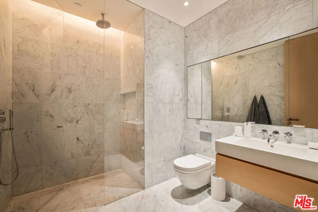 9040 W Sunset Boulevard 905, West Hollywood, California 90069 home-pic-17