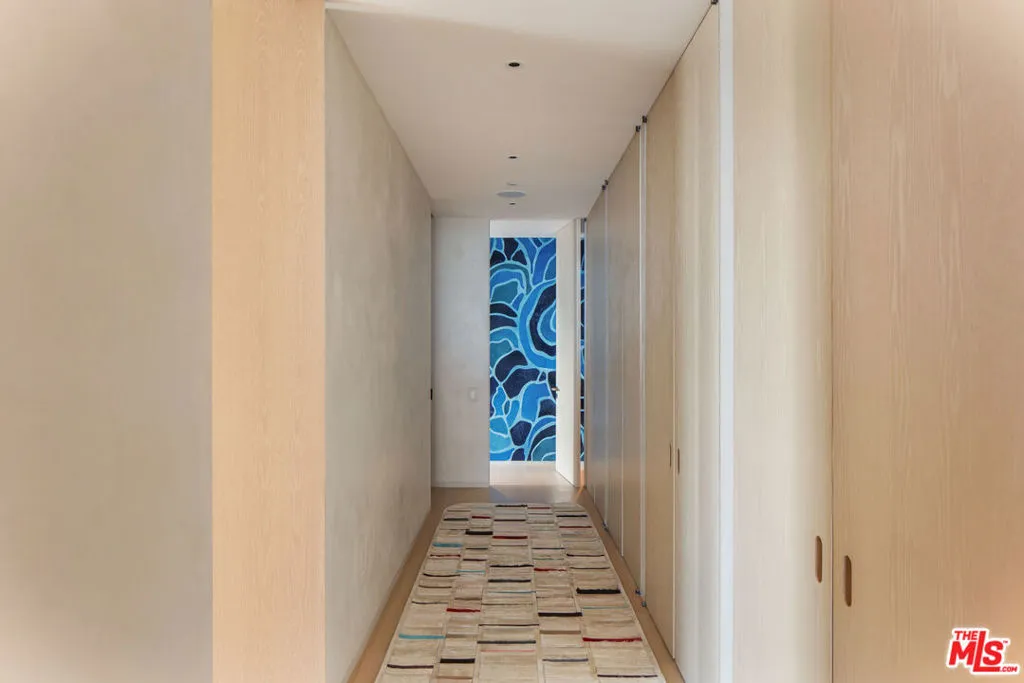 9040 W Sunset Boulevard 905, West Hollywood, California 90069 home-pic-9
