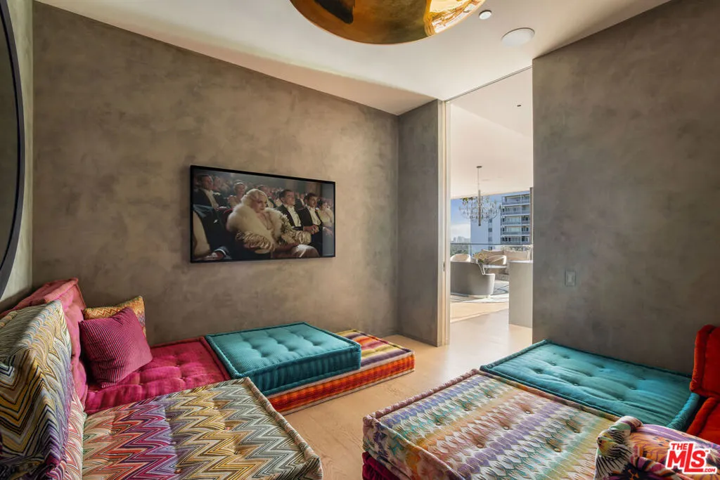 9040 W Sunset Boulevard 905, West Hollywood, California 90069 home-pic-18