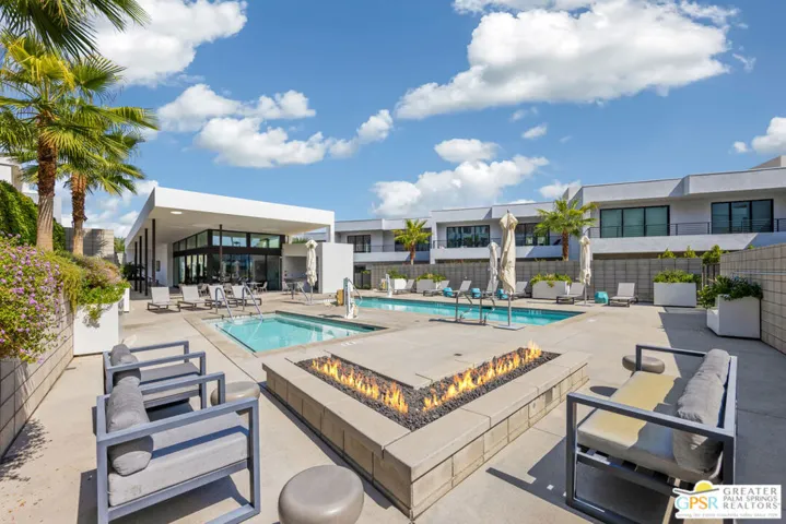 Fire pit with views of Clubhou