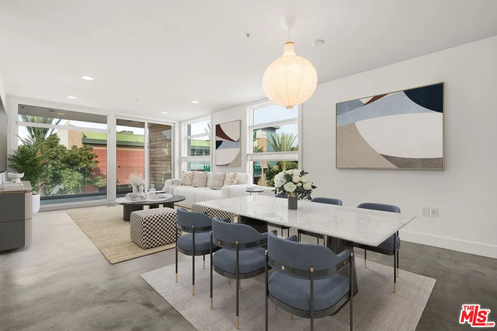 482 S Arroyo 306, Pasadena, California 91105 home-pic-1