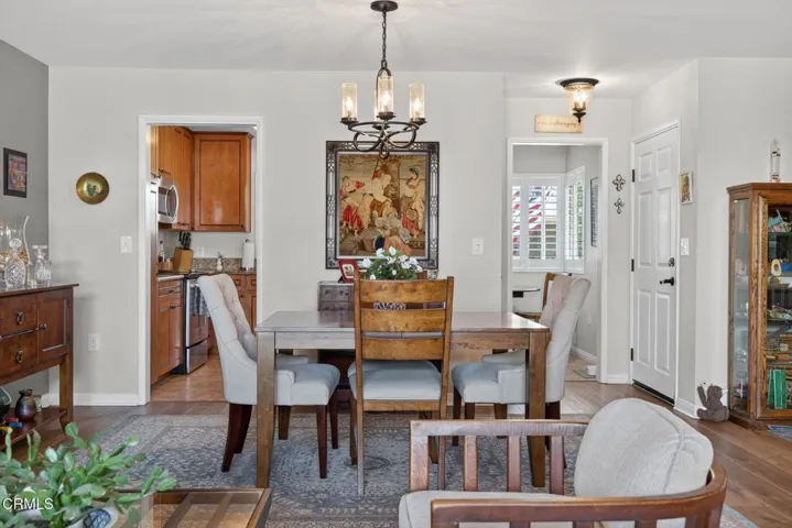 21-web-or-mls-003_UpmarketMedia-271EFie-