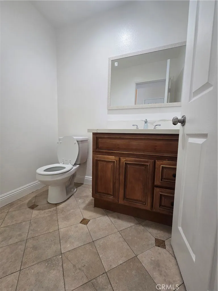 15539 Woodruff Avenue 17, Bellflower, California 90706 home-pic-23