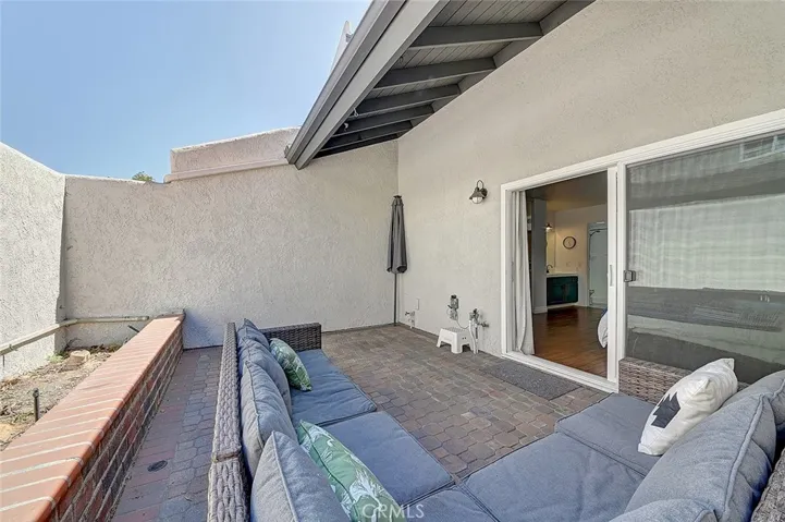 18683 Applewood Circle 16, Huntington Beach, California 92646