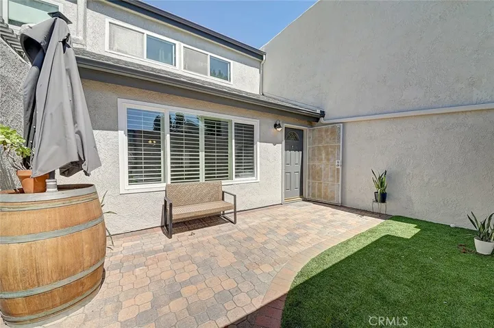 18683 Applewood Circle 16, Huntington Beach, California 92646