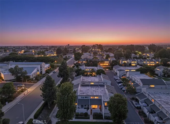 18683 Applewood Circle 16, Huntington Beach, California 92646