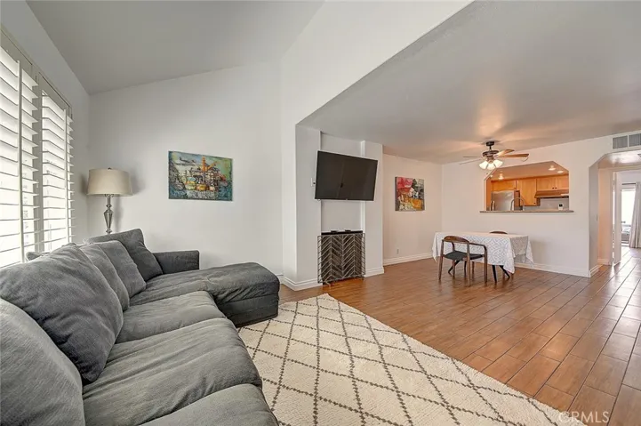 18683 Applewood Circle 16, Huntington Beach, California 92646
