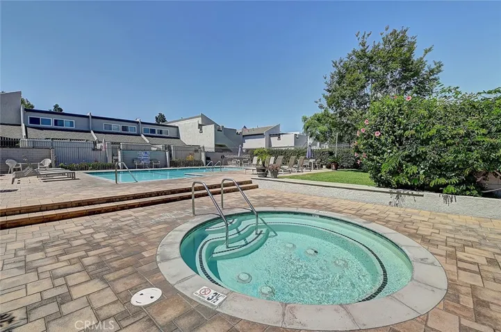 18683 Applewood Circle 16, Huntington Beach, California 92646