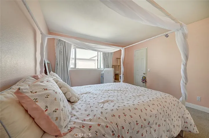 18683 Applewood Circle 16, Huntington Beach, California 92646