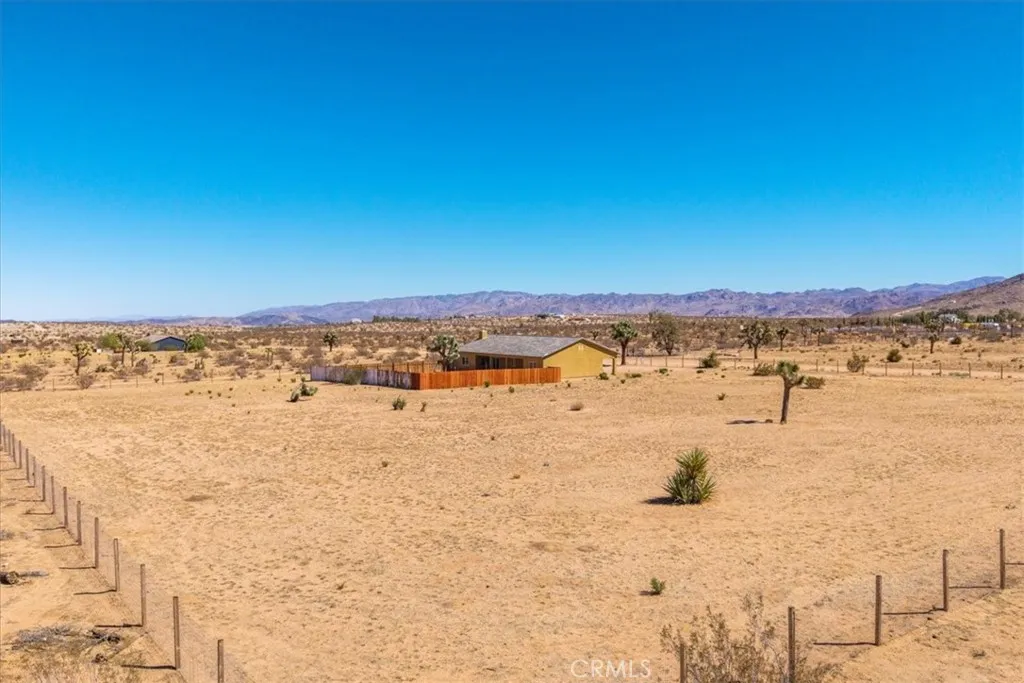 60726 Mason Drive, Joshua Tree, California 92252 home-pic-44