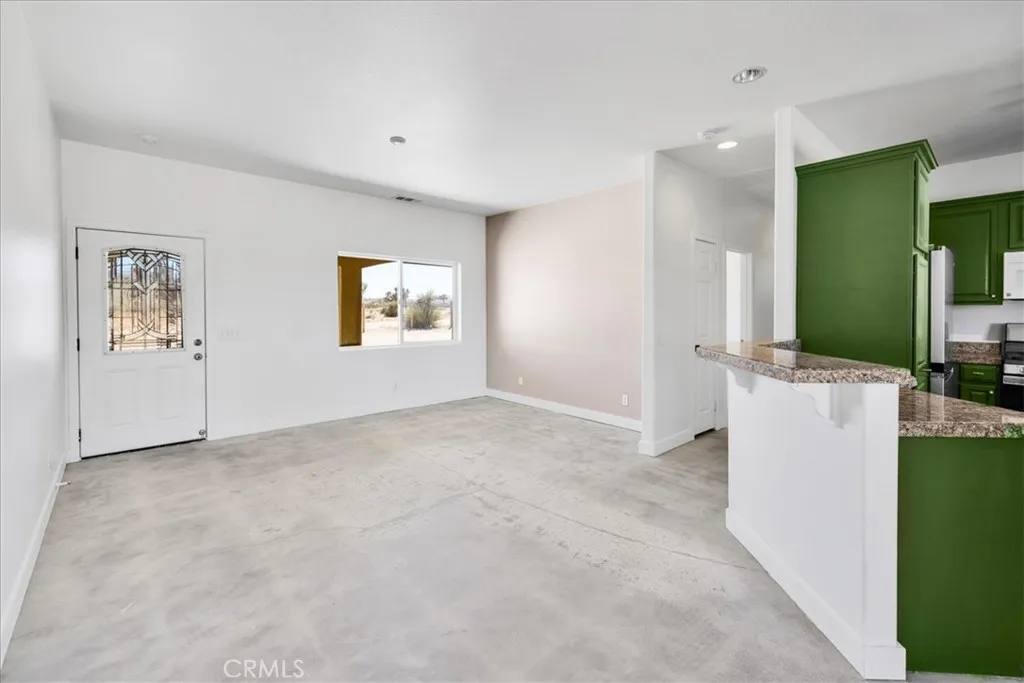 60726 Mason Drive, Joshua Tree, California 92252 home-pic-11
