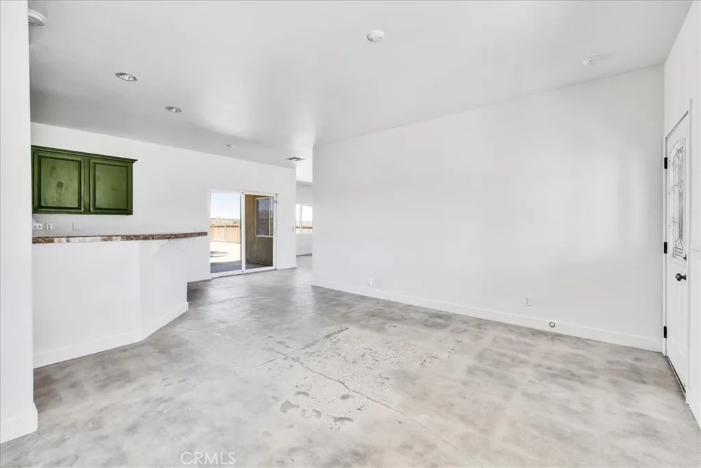 60726 Mason Drive, Joshua Tree, California 92252 home-pic-9