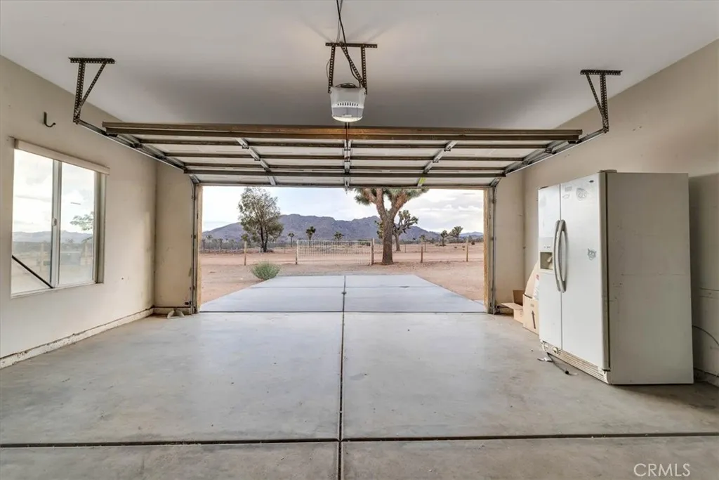 60726 Mason Drive, Joshua Tree, California 92252 home-pic-52