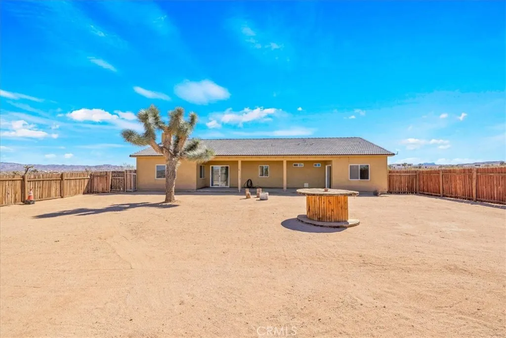60726 Mason Drive, Joshua Tree, California 92252 home-pic-35
