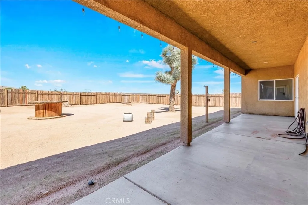 60726 Mason Drive, Joshua Tree, California 92252 home-pic-32