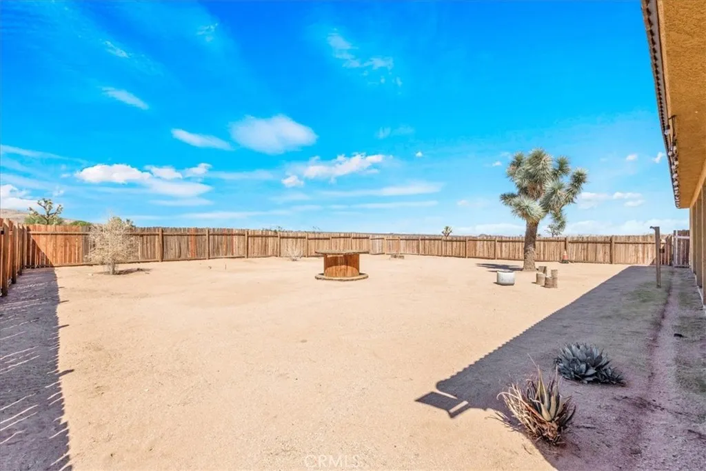 60726 Mason Drive, Joshua Tree, California 92252 home-pic-33