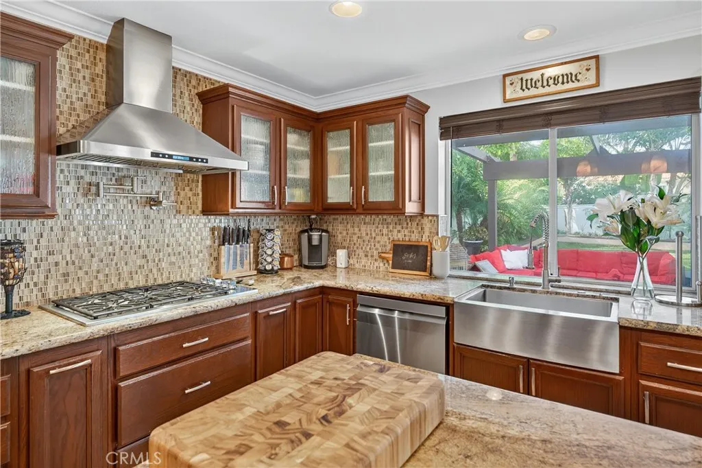 10 Calais, Irvine, California 92602 home-pic-14